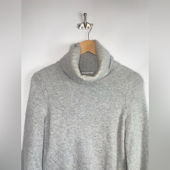 Alice + Olivia Angora Turtleneck Blend Bell sleeve Short Sweater Dress X-Small - Picture 2 of 12